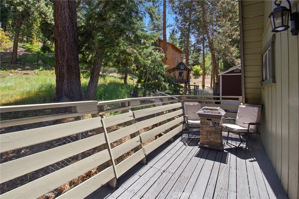 1124 Club View Drive Property Photo 21