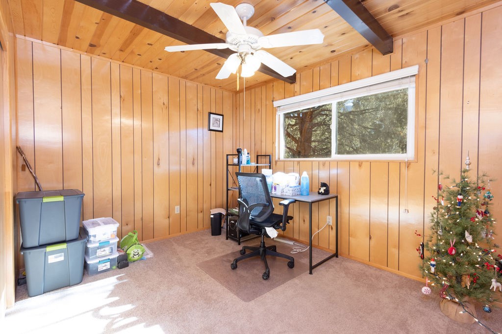 16416 Grizzly Drive Property Photo 10