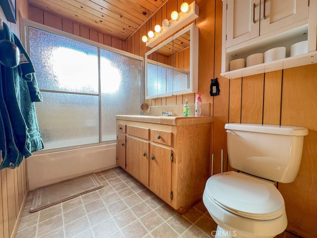 16416 Grizzly Drive Property Photo 11