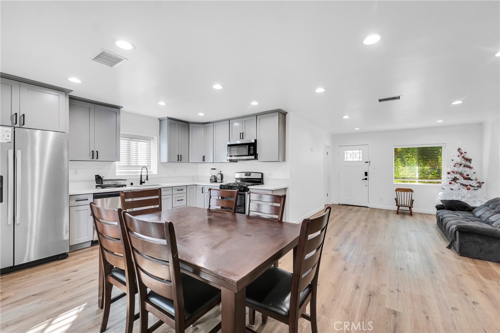 6118 Ethel Avenue Property Photo