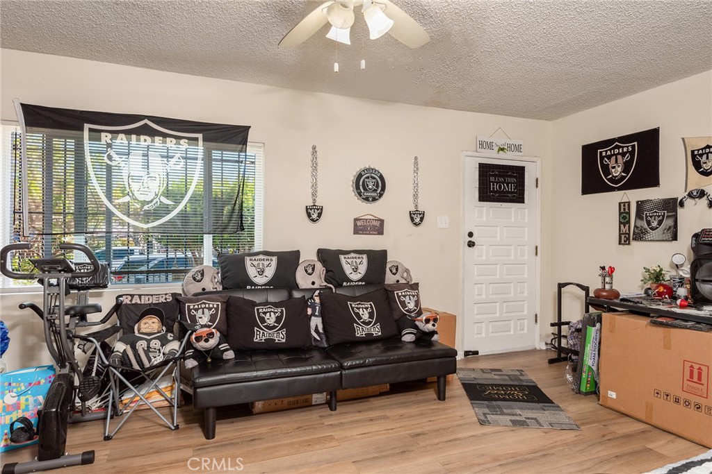 1657 W 67th Street 2 Property Photo 18