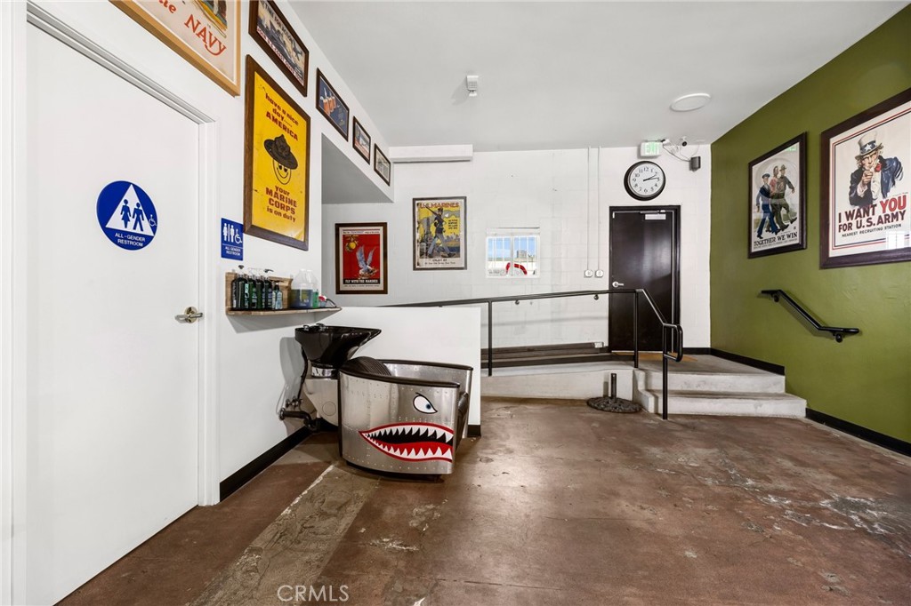 21627 Sherman Way Property Photo 11