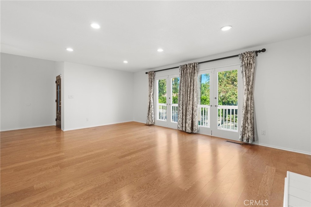 22232 Macfarlane Drive Property Photo 3