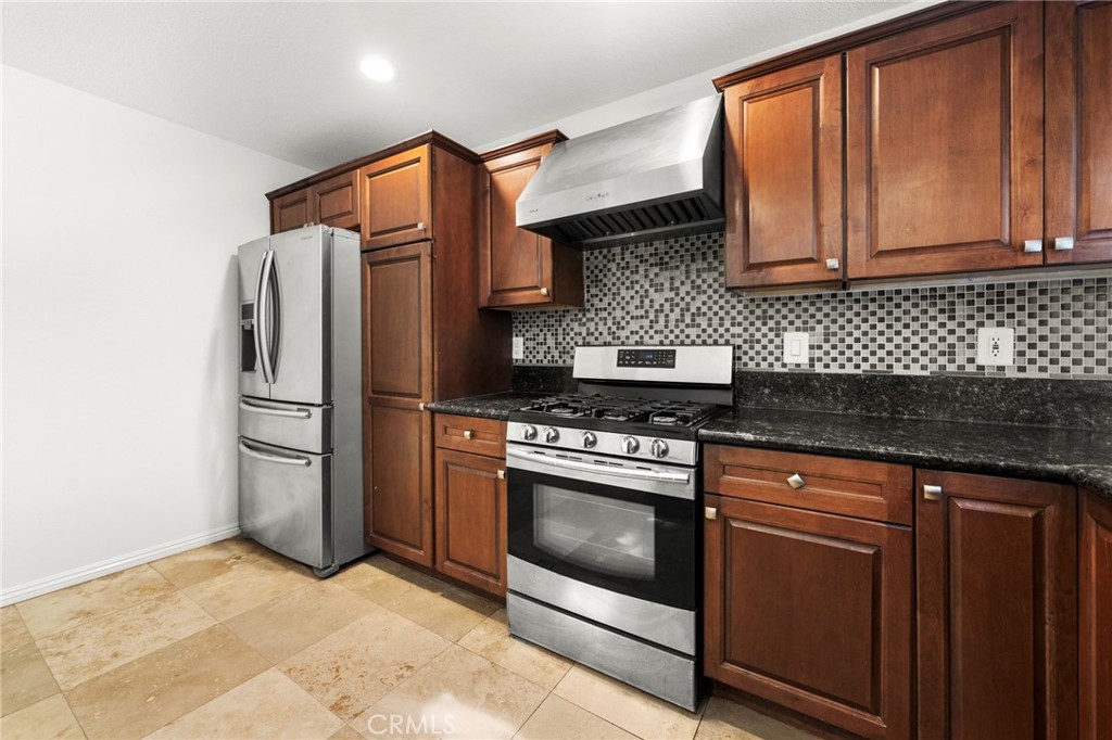 22232 Macfarlane Drive Property Photo 6