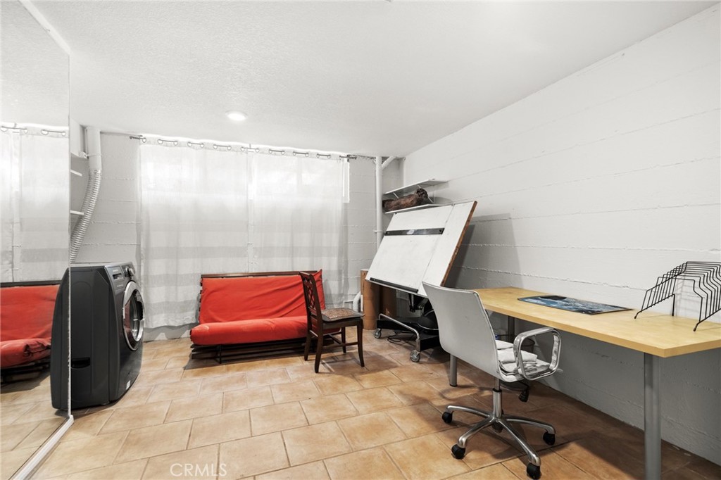 22232 Macfarlane Drive Property Photo 17