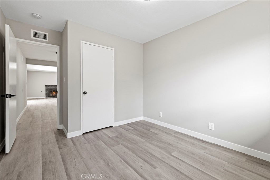 638 E Pillsbury Street Property Photo 6