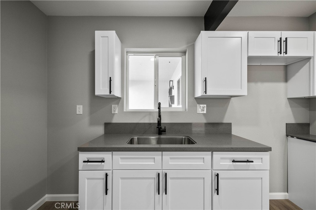 638 E Pillsbury Street Property Photo 15