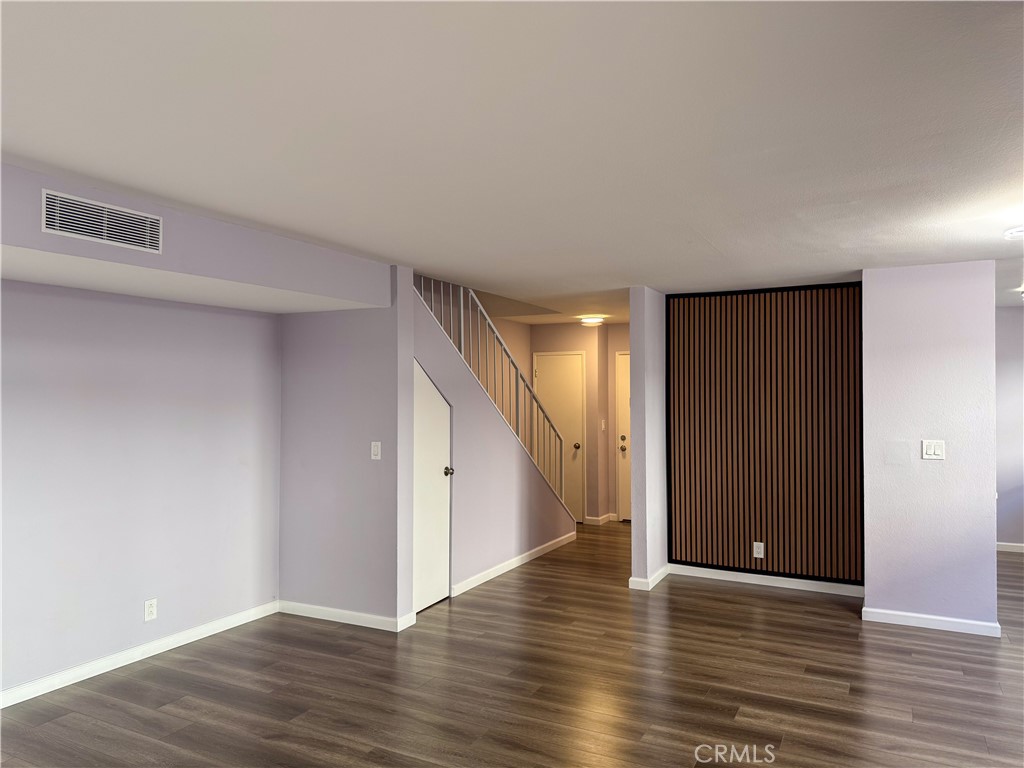 7631 Reseda Boulevard 42y Property Photo 3