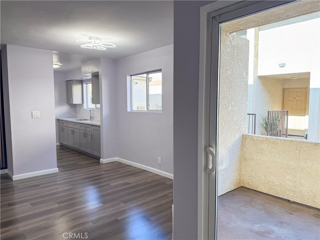 7631 Reseda Boulevard 42y Property Photo 5