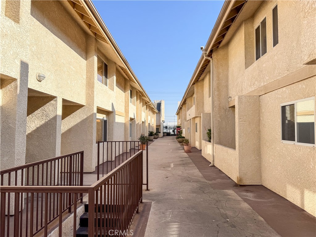 7631 Reseda Boulevard 42y Property Photo 17