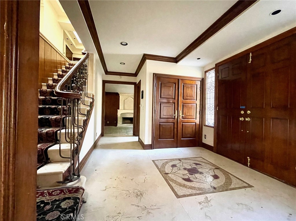 24756 Eilat Street Property Photo 3