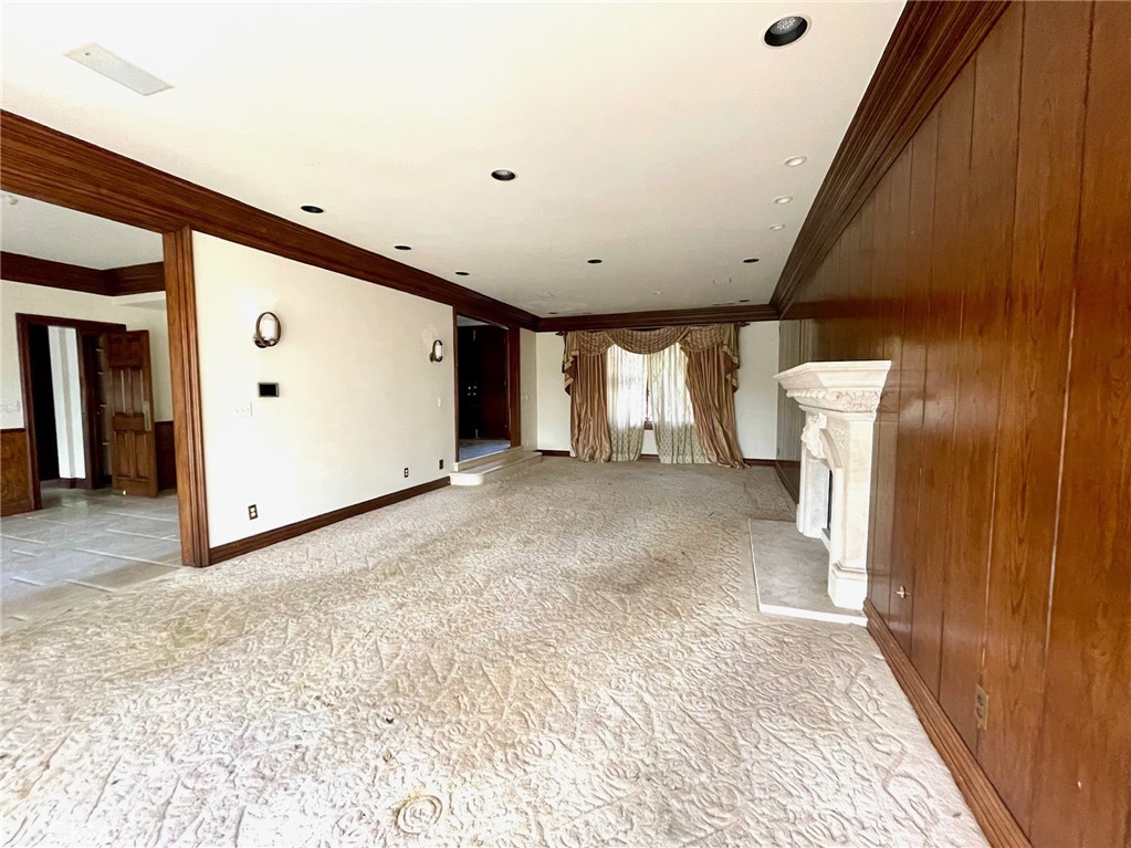 24756 Eilat Street Property Photo 5