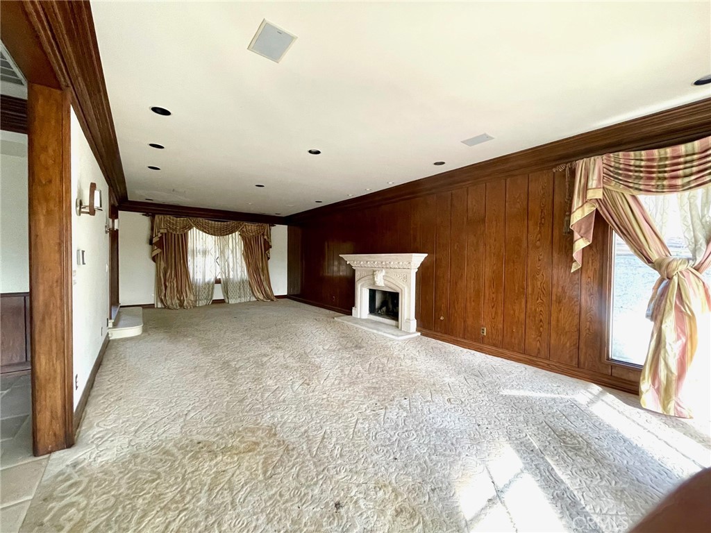 24756 Eilat Street Property Photo 6