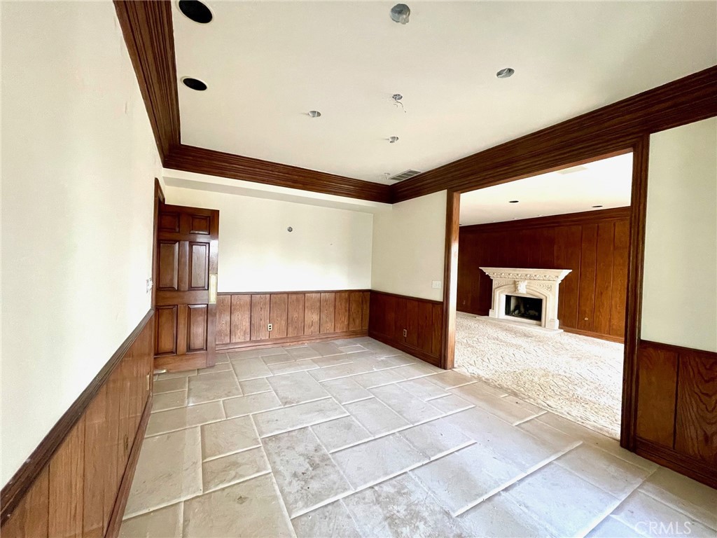 24756 Eilat Street Property Photo 7
