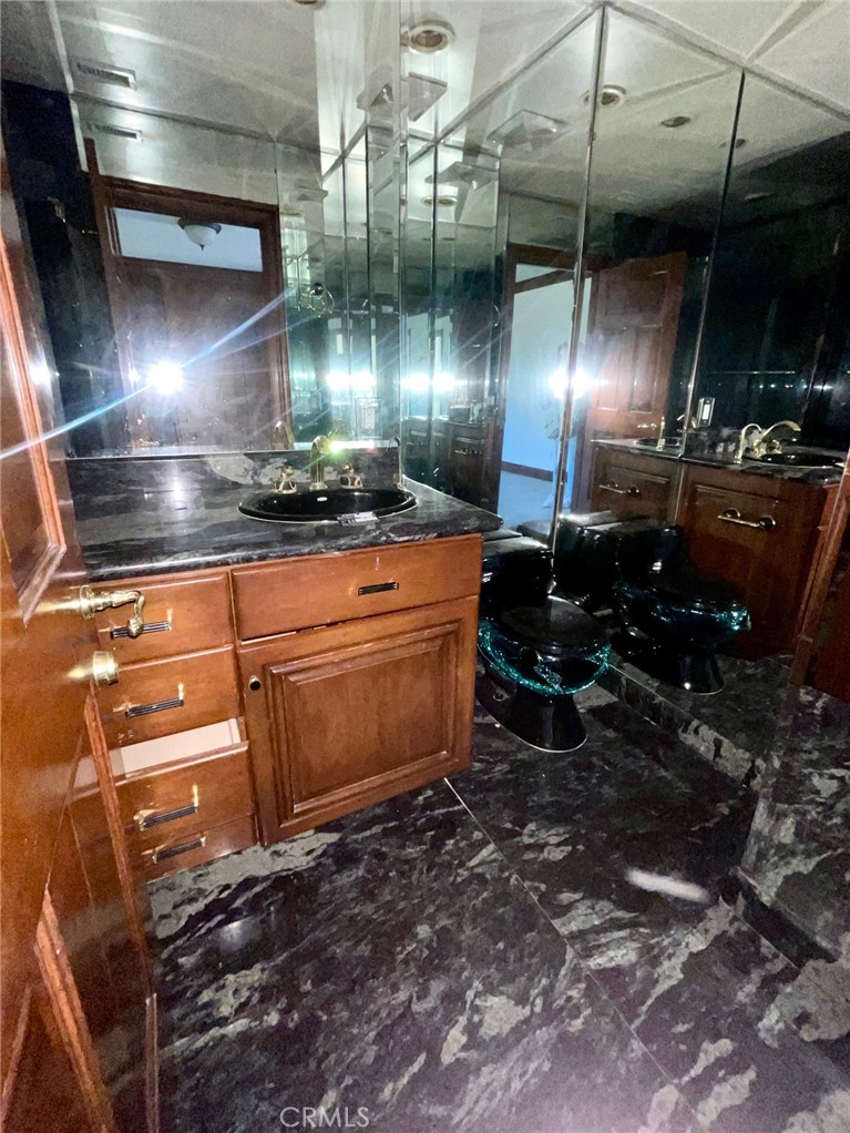 24756 Eilat Street Property Photo 31