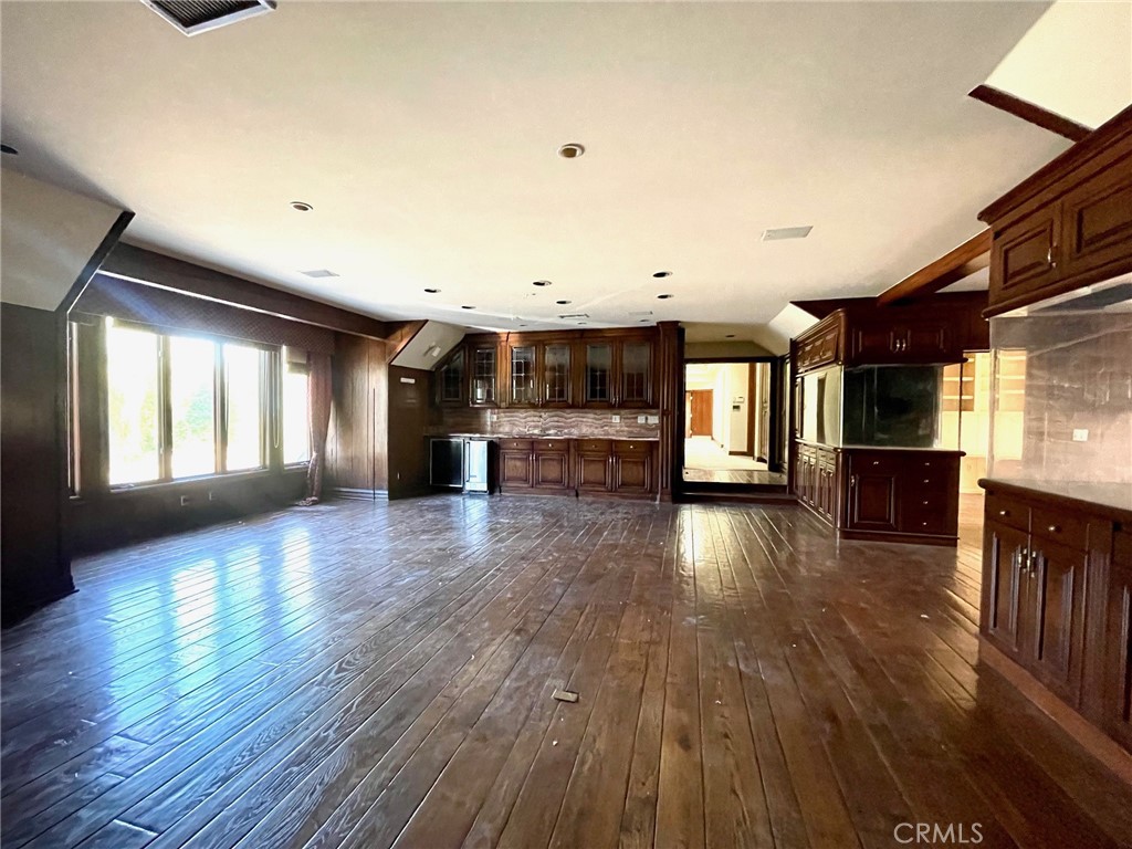 24756 Eilat Street Property Photo 38