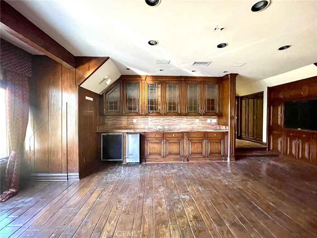 24756 Eilat Street Property Photo 39