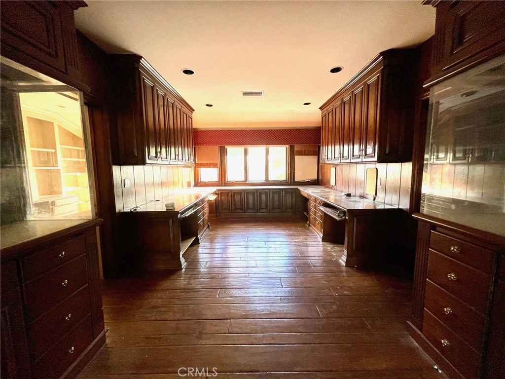 24756 Eilat Street Property Photo 41
