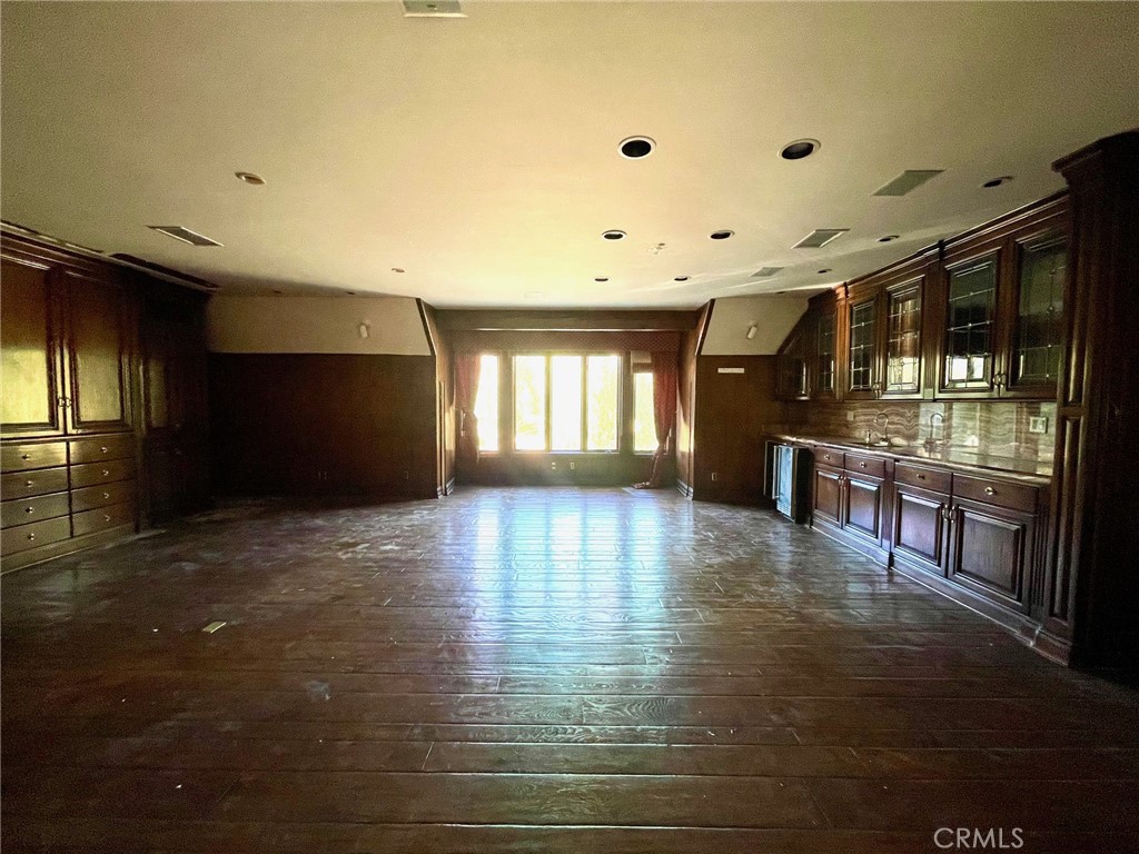 24756 Eilat Street Property Photo 45