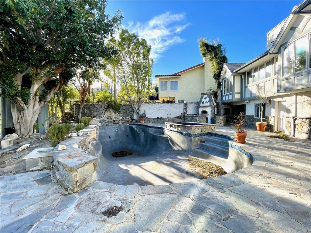 24756 Eilat Street Property Photo 54