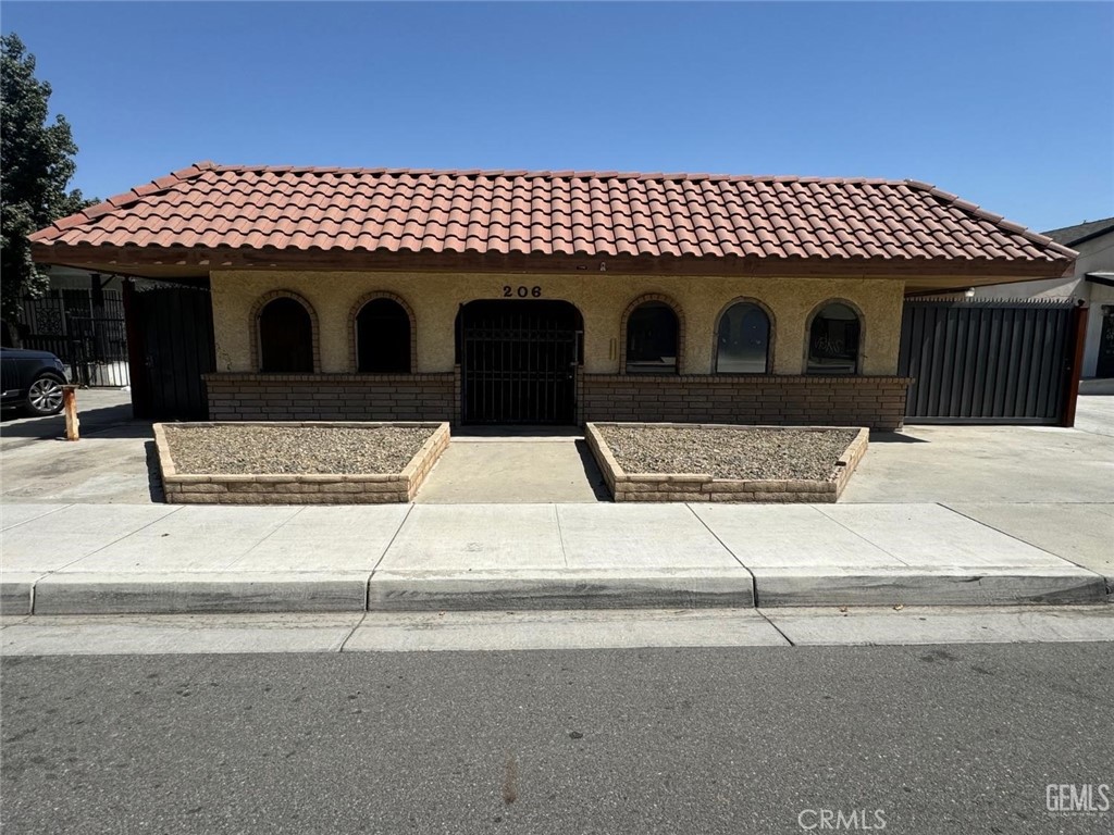 200 H Street Property Photo 4
