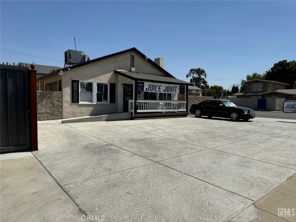 200 H Street Property Photo 6