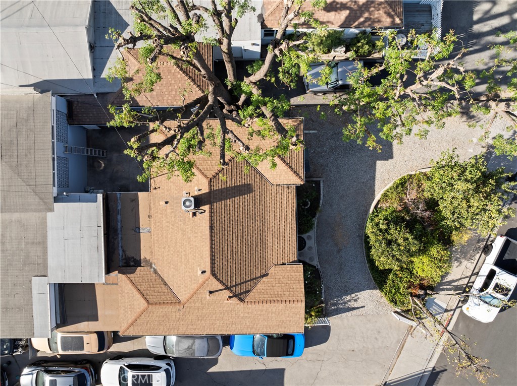 445 N Moss Street Property Photo