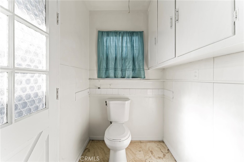 445 N Moss Street Property Photo 14