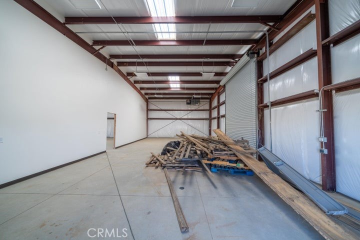 42515 Wall Street Property Photo 22