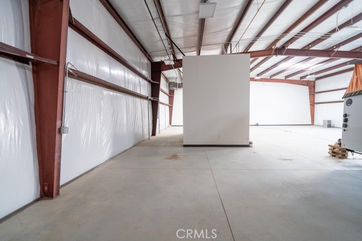 42515 Wall Street Property Photo 33