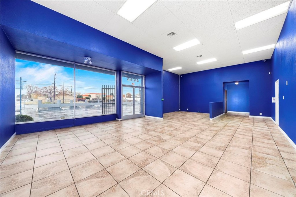 44155 Division Street Property Photo 12