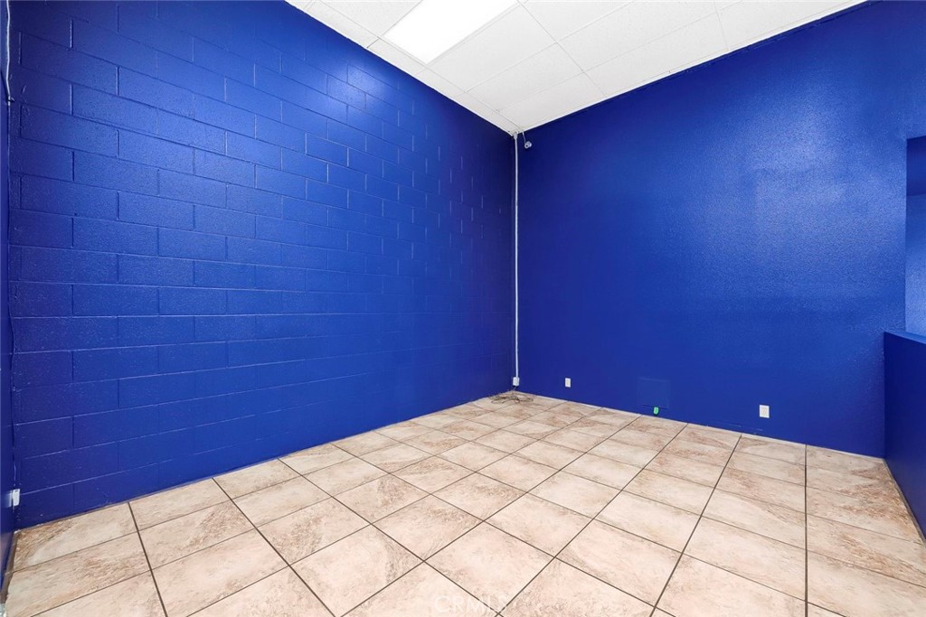 44155 Division Street Property Photo 16