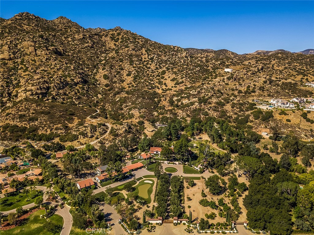 22637 La Quilla Drive Property Photo 3