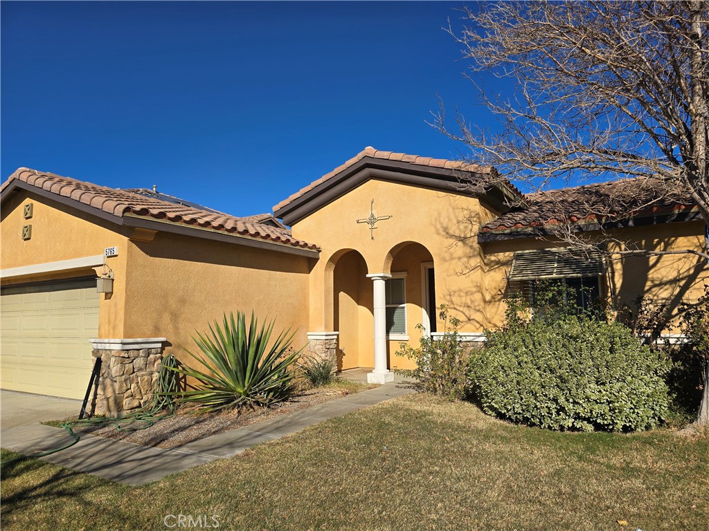 5765 W Avenue K2 Property Photo 1