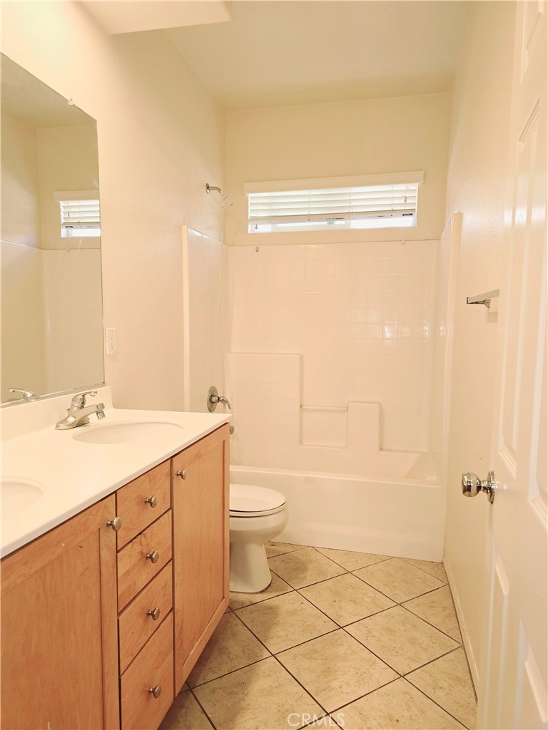 5765 W Avenue K2 Property Photo 16