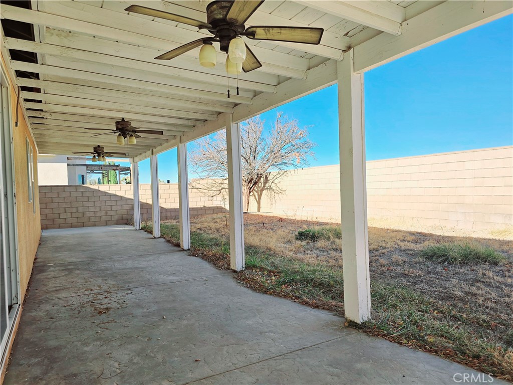 5765 W Avenue K2 Property Photo 20