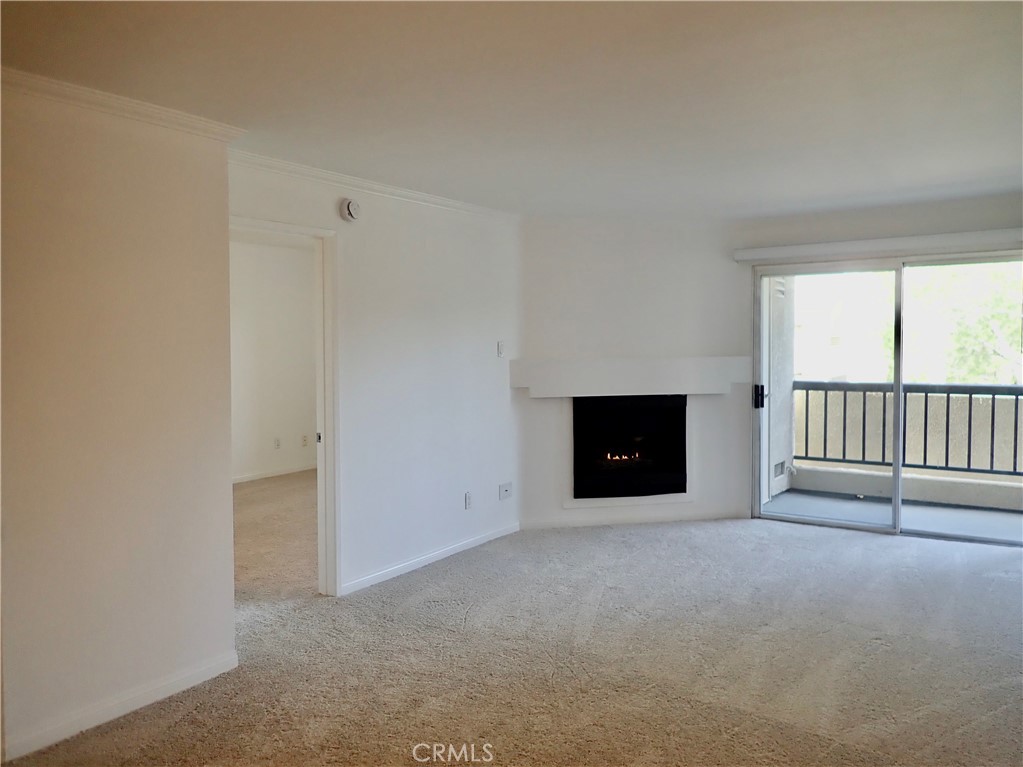 21520 Burbank Boulevard 201 Property Photo