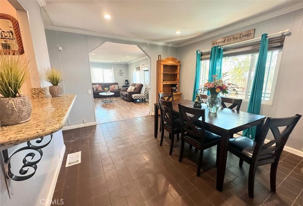 1258 W Rosamond 74 Property Photo 6