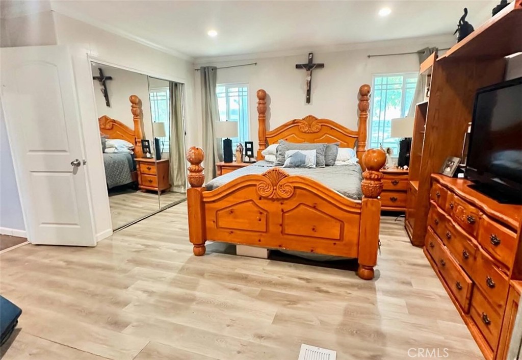 1258 W Rosamond 74 Property Photo 11