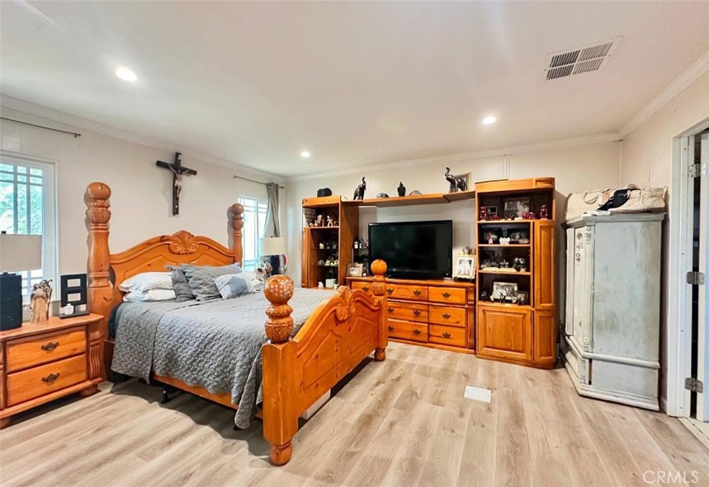 1258 W Rosamond 74 Property Photo 12