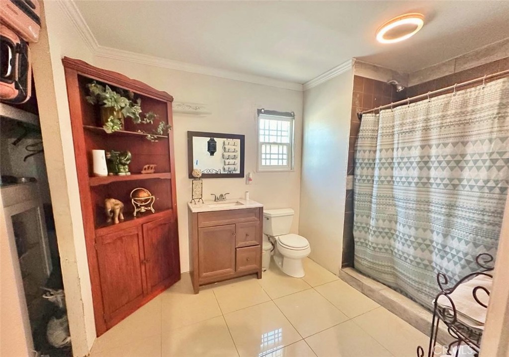 1258 W Rosamond 74 Property Photo 13