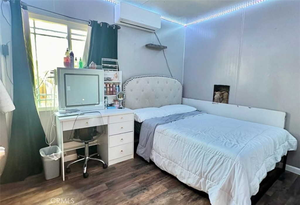 1258 W Rosamond 74 Property Photo 15