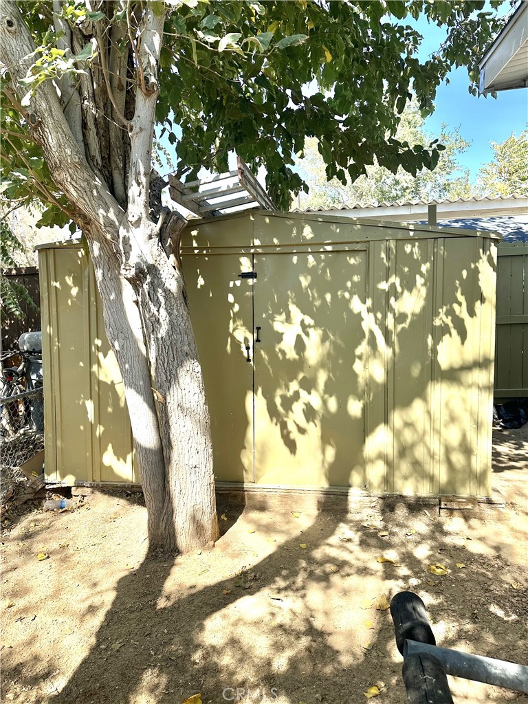 1258 W Rosamond 74 Property Photo 21