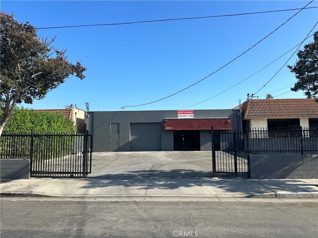 16134 Valerio Street Property Photo 9