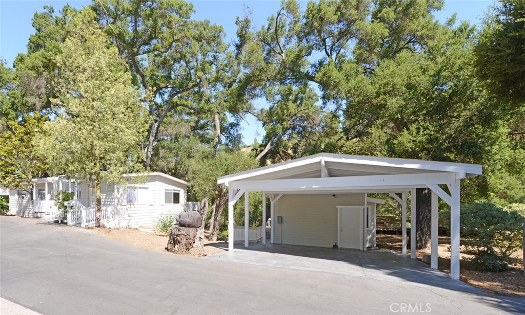 84 Sherwood Drive Property Photo 2