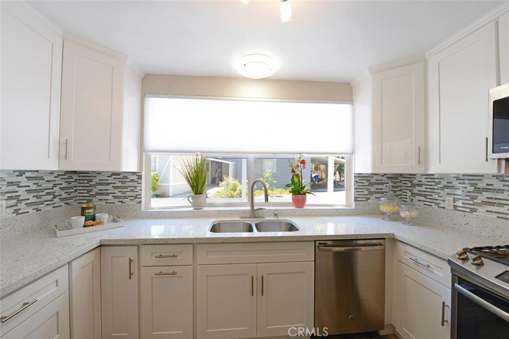 84 Sherwood Drive Property Photo 26