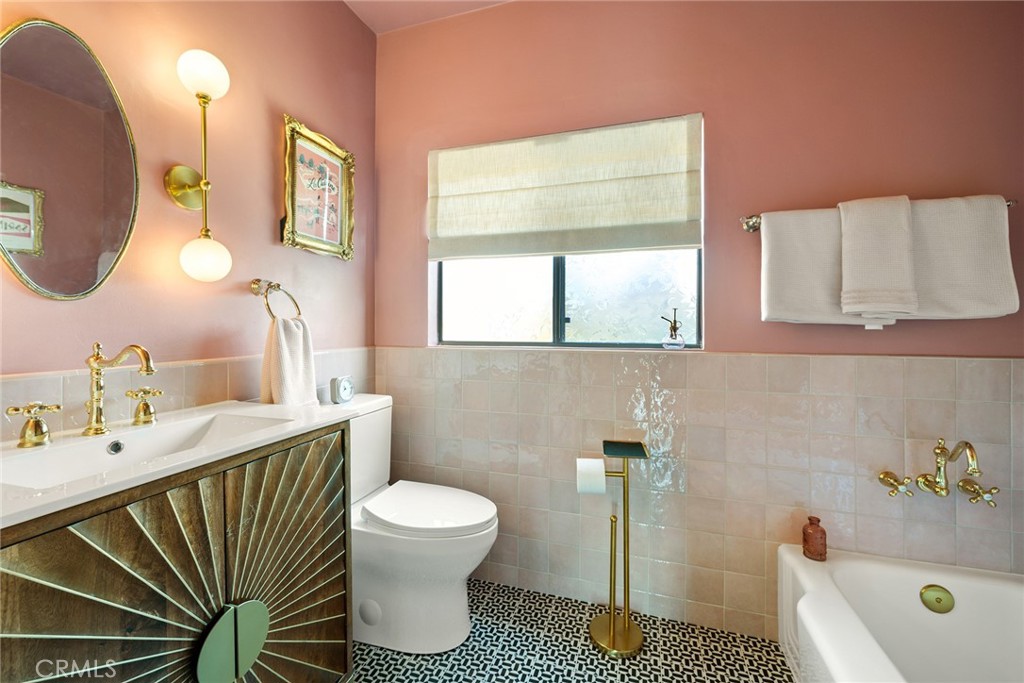 13420 Wentworth Street Property Photo 24