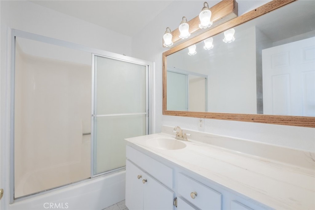 21017 Gresham Street 16 Property Photo 15