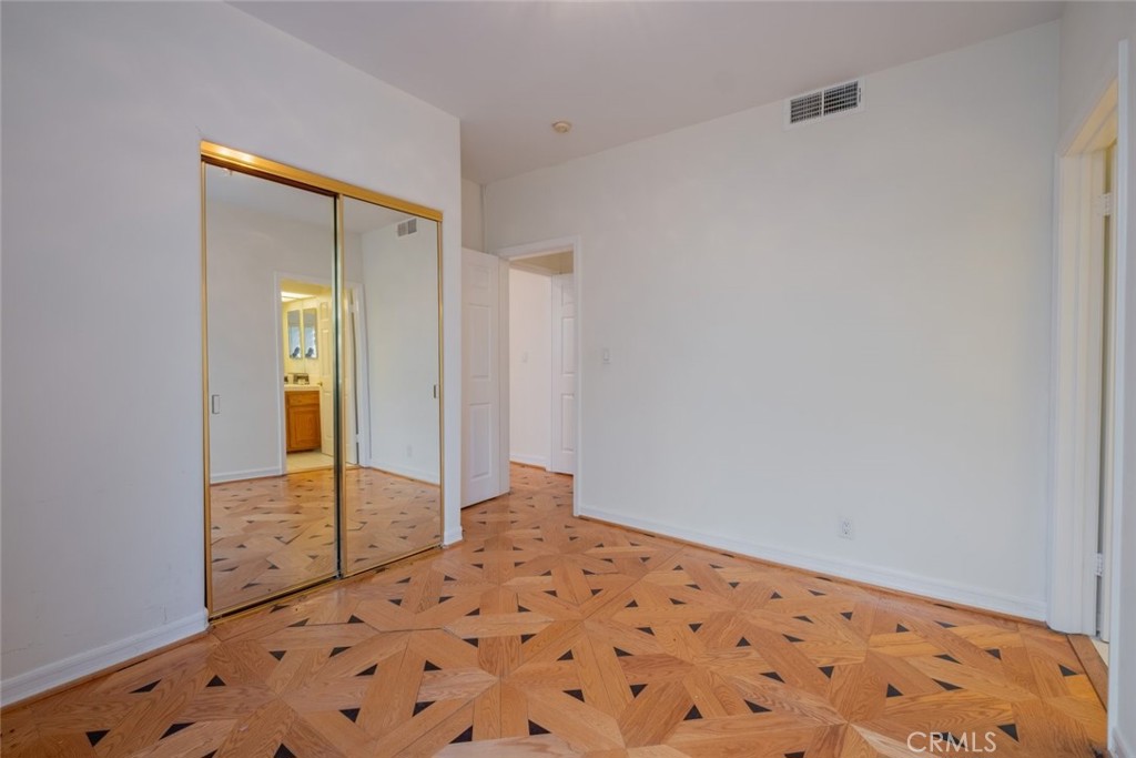 12001 Shoshone Avenue Property Photo 10