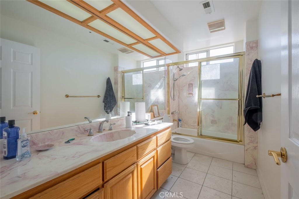 12001 Shoshone Avenue Property Photo 16
